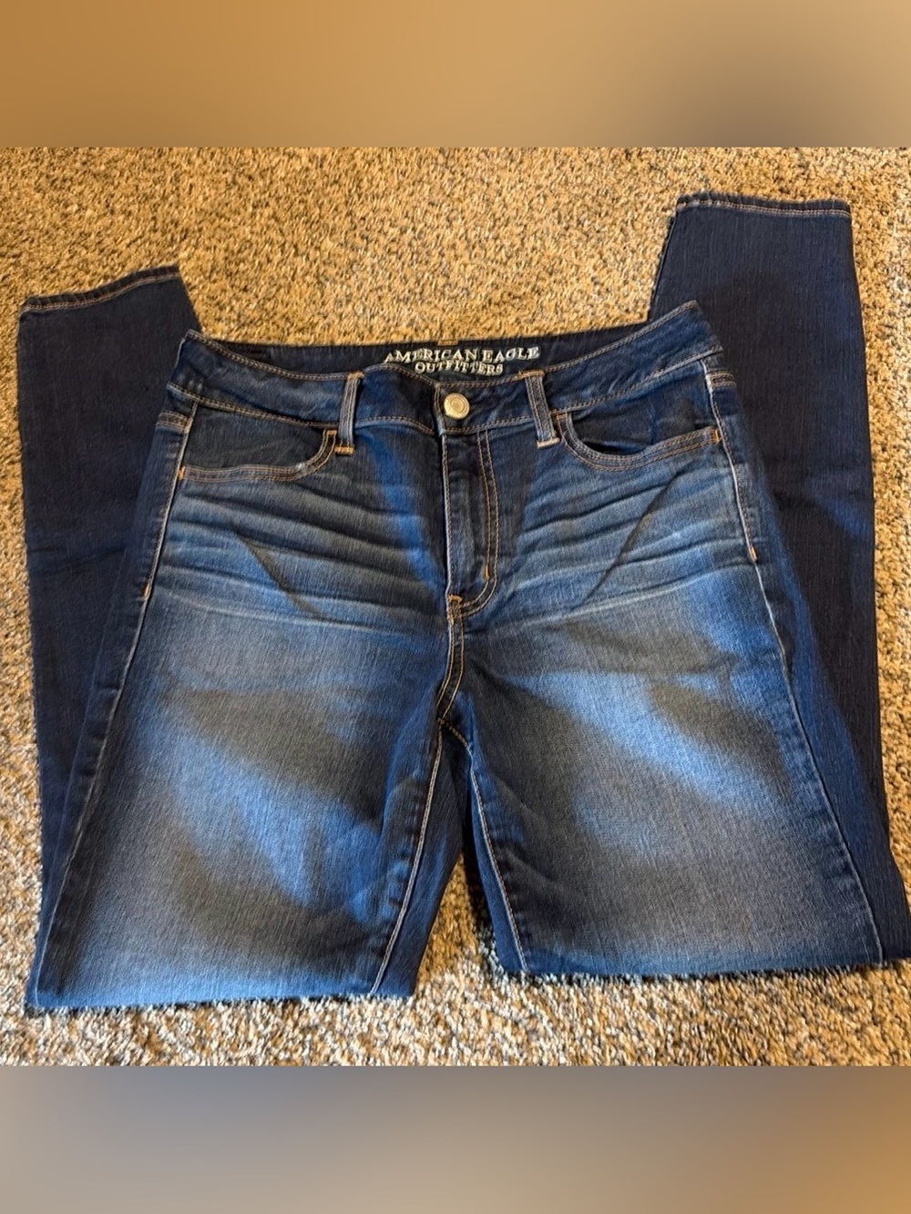 Woman’s American eagle outfitters jeans